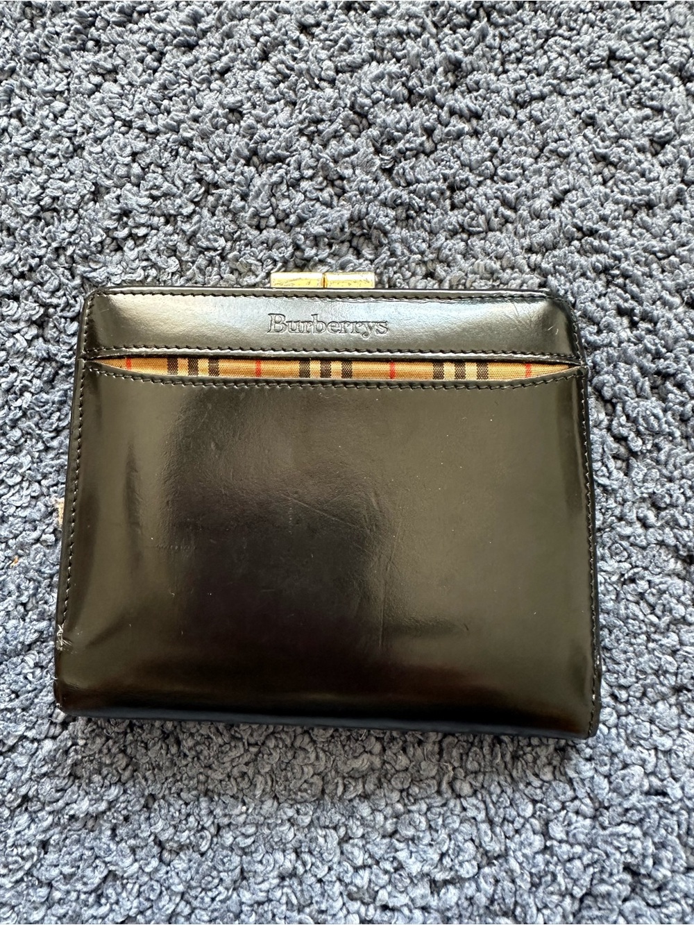 Vintage Burberrys Black Leather Nova Check Kiss Lock Bifold Wallet with COA